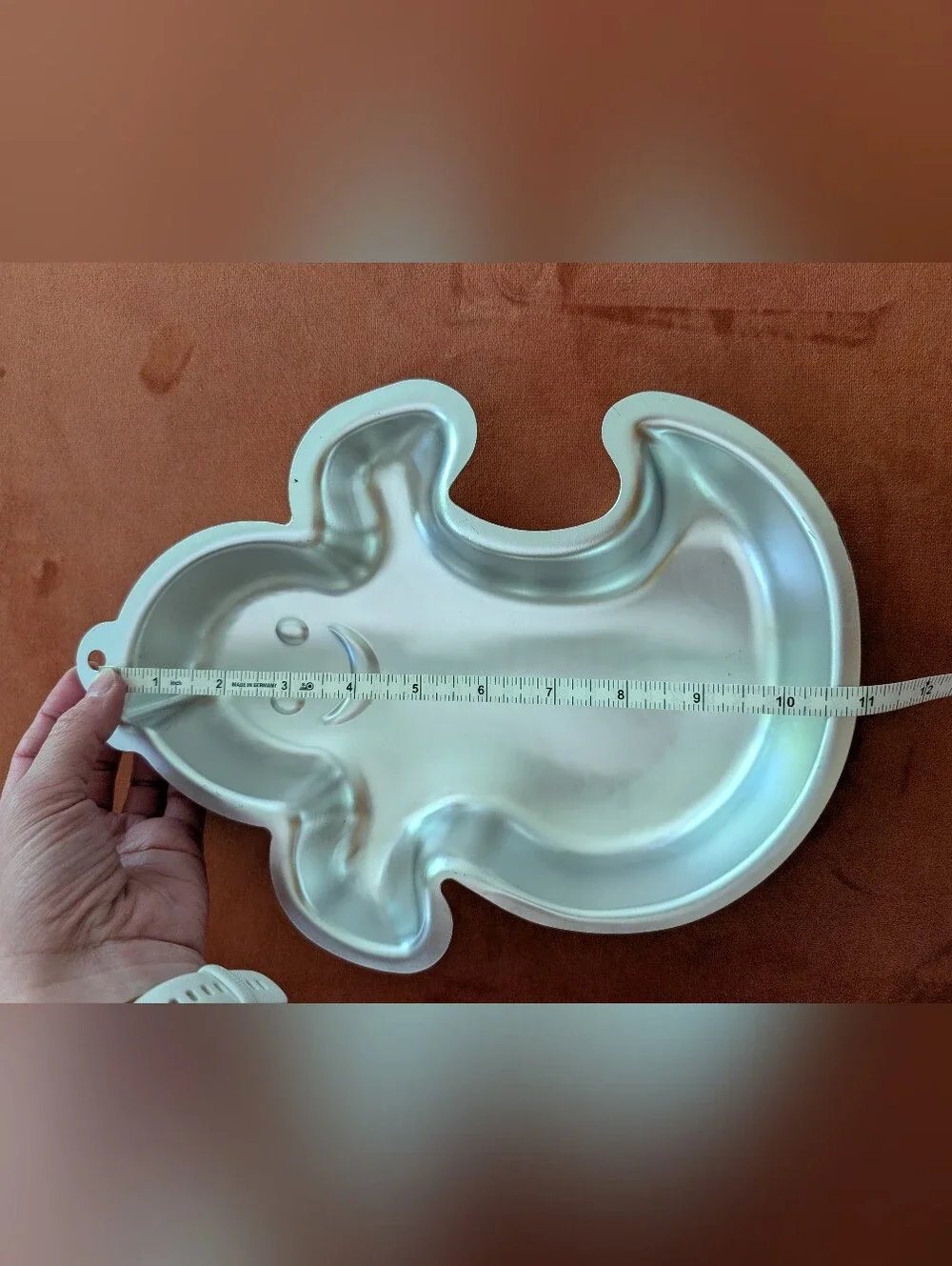Halloween Smiling Ghost Cake Pan